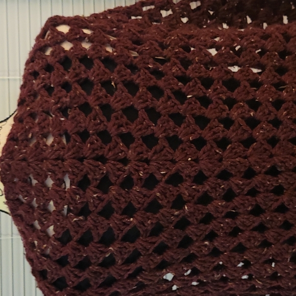 Burgandy tweed crochet shawl handmade by me - Picture 2 of 6